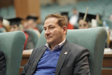 اقای دکتر حسین محمدنبی